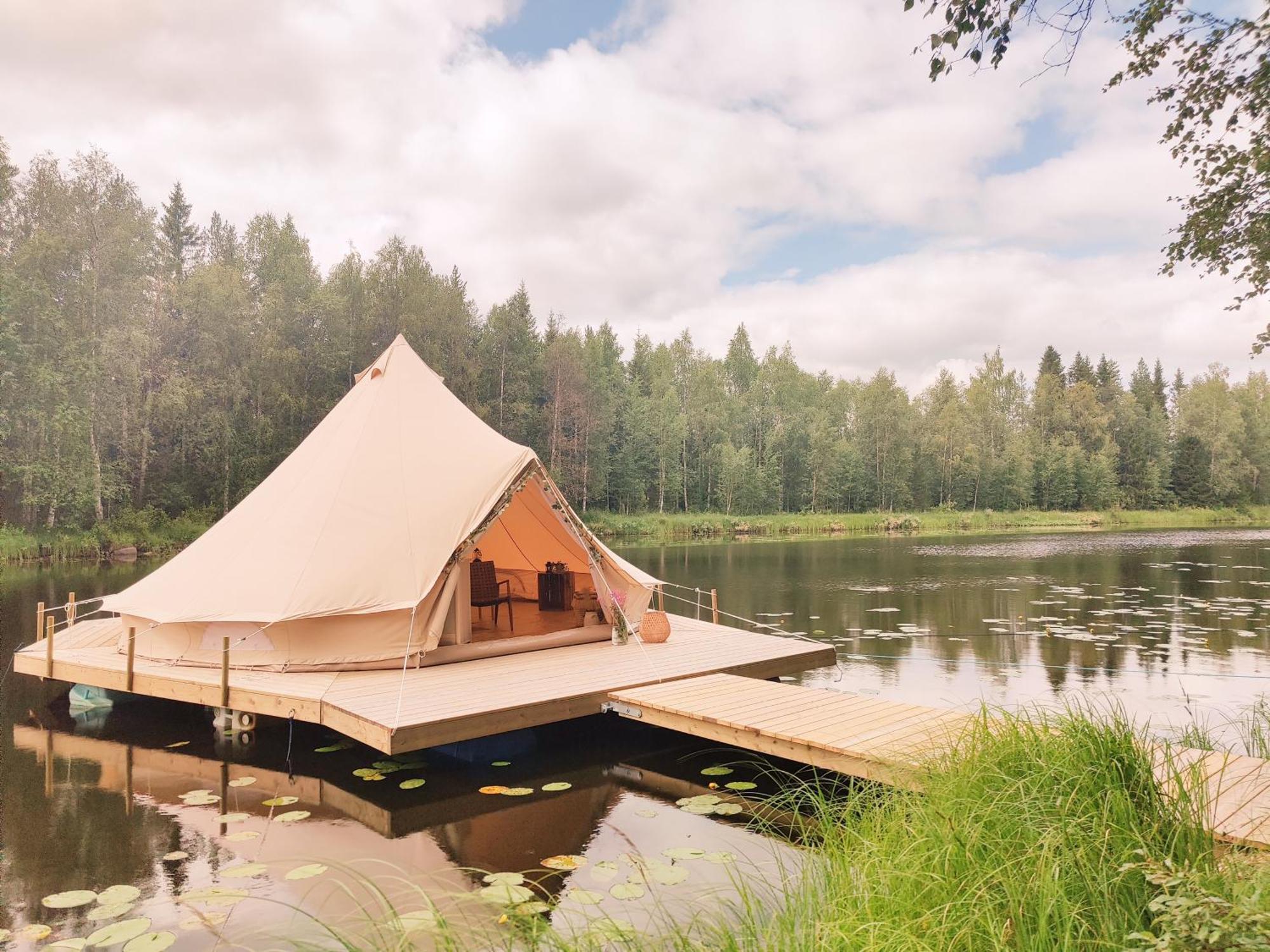 Langforsen Glamping & Lapland Experience Hotel Lapptrask Bagian luar foto